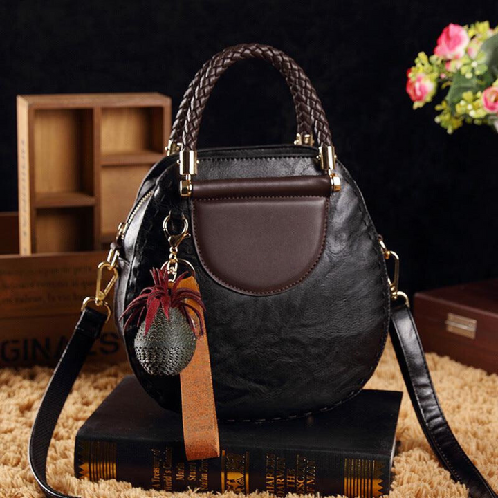 Naelle | Sleek Leather Crossbody Bag