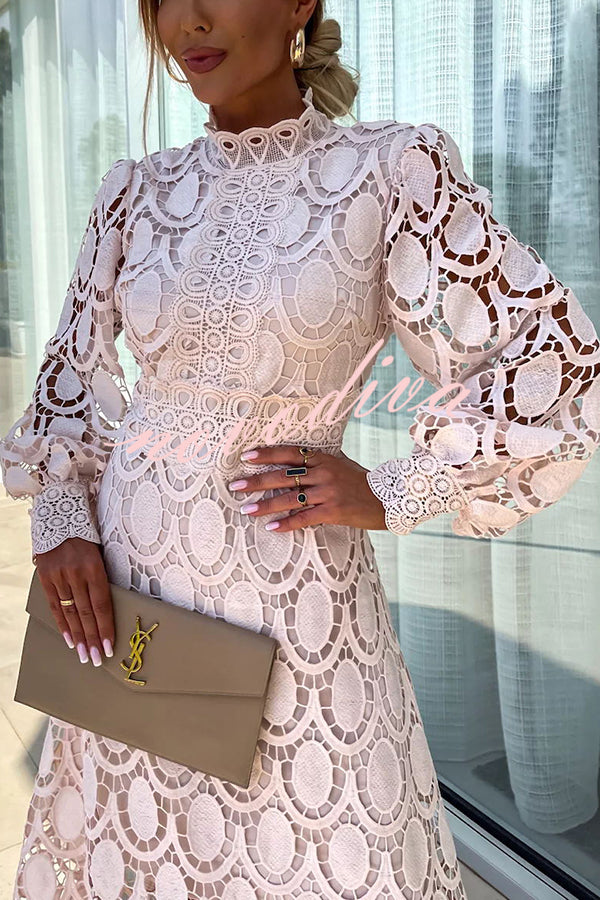 Urbana | Elegant Midi Dress