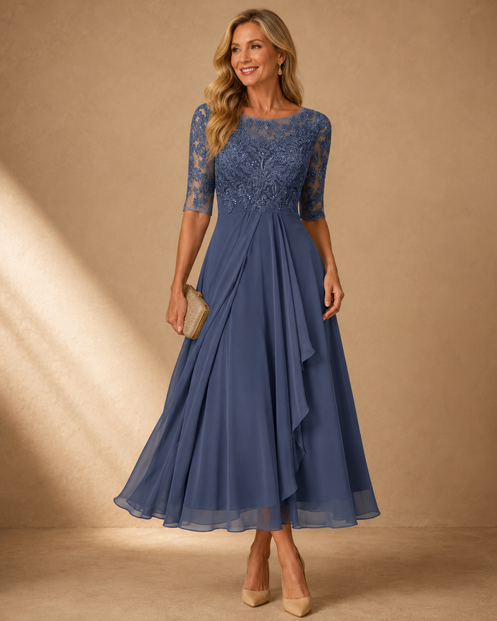 Rose – The Flattering Lace Midi Dress