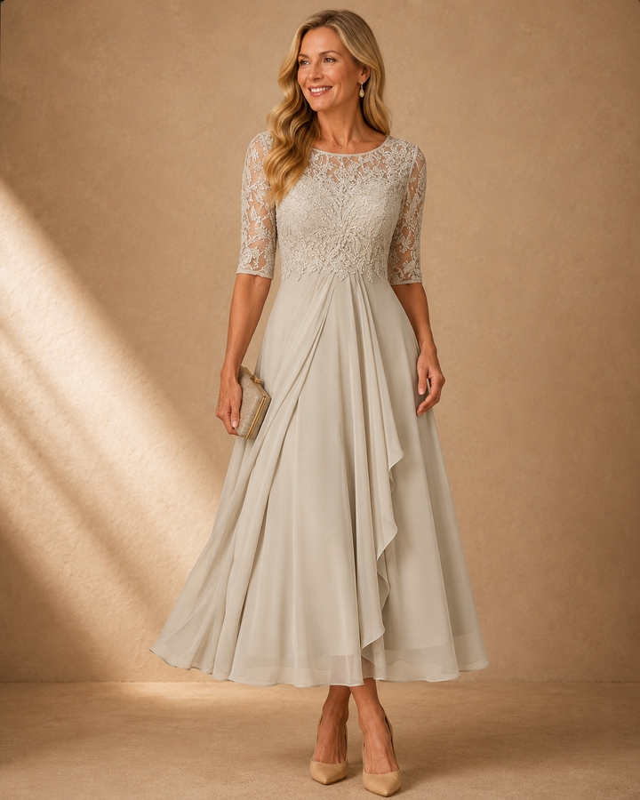 Rose – The Flattering Lace Midi Dress