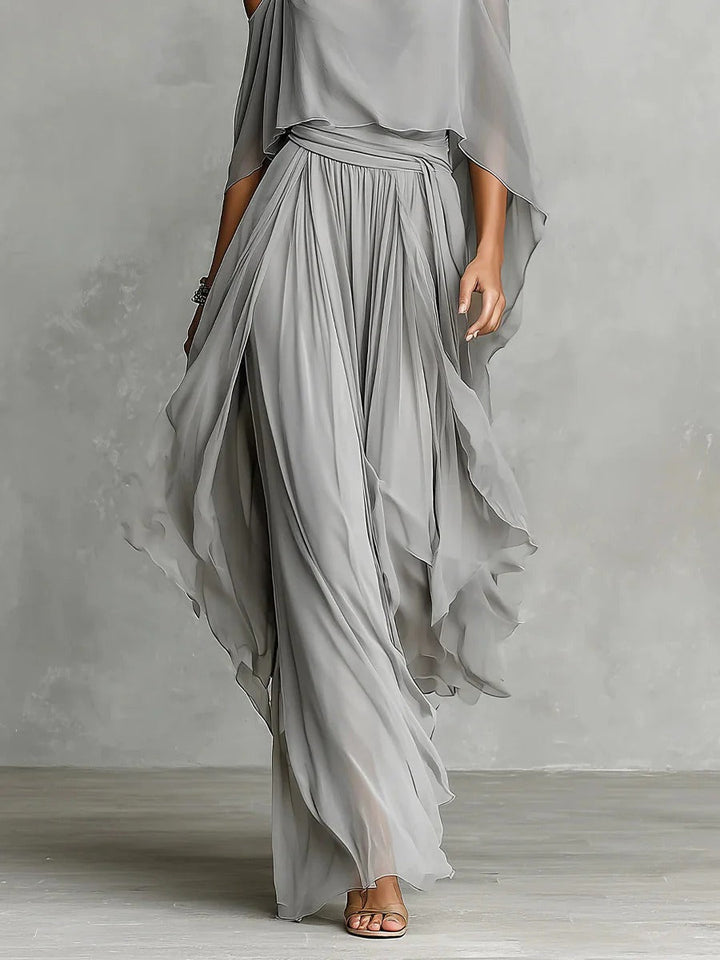 Isabela | Flowing Grey Outfit with a Strappy Top and Lightweight Trousers